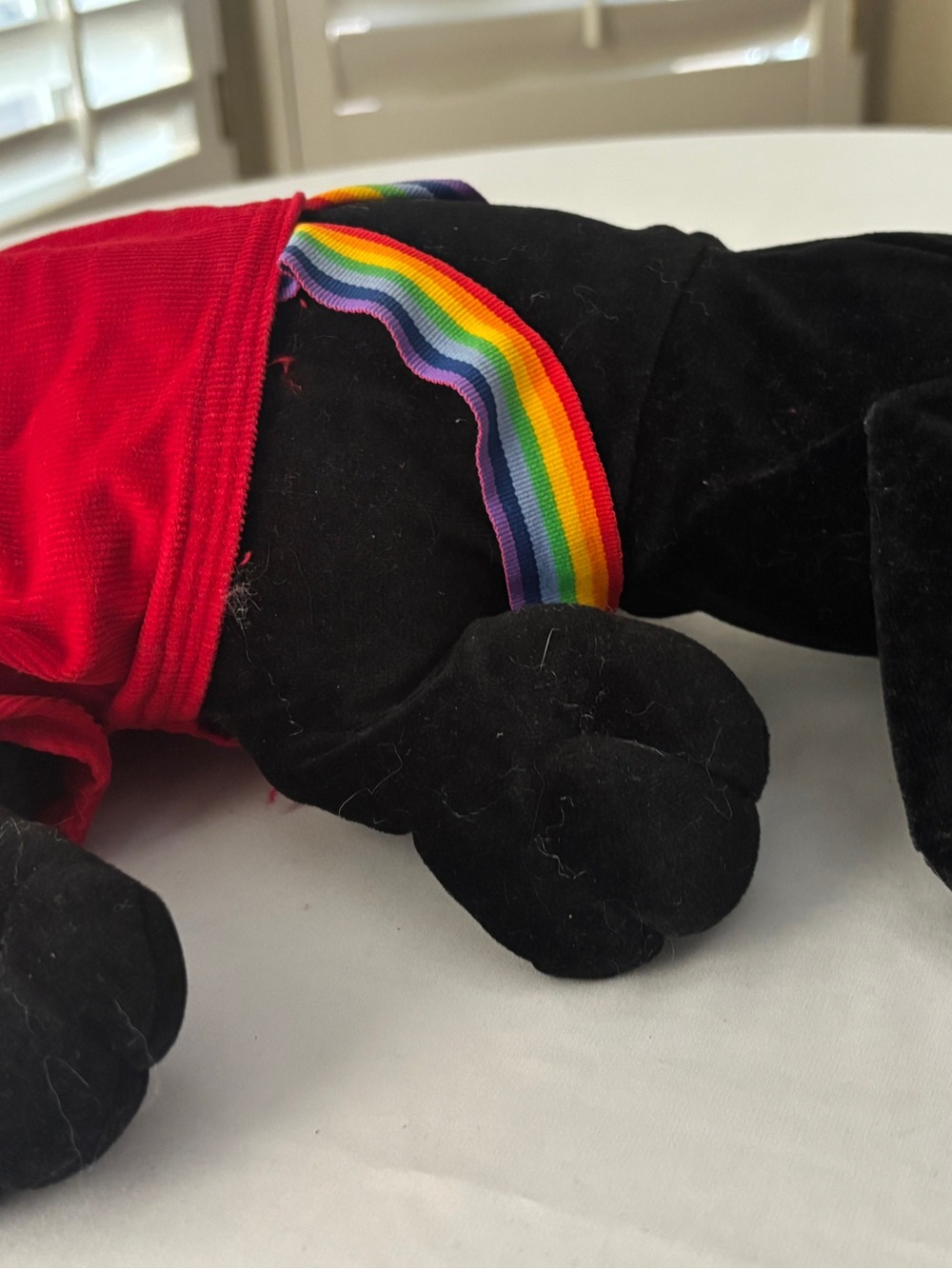 Vintage Pound Puppy 1980’s Black with Red Corduroy Jumper - Picture 6 of 9
